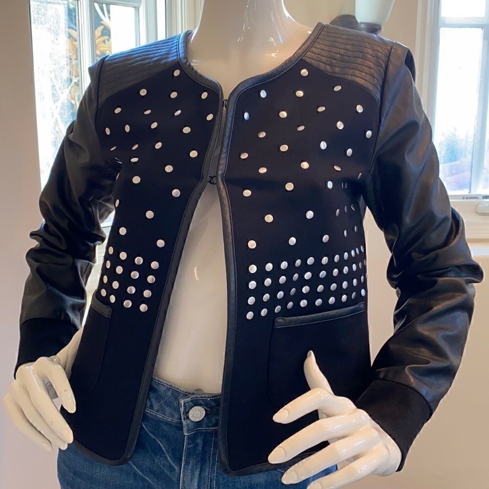 Robbi & Nikki Womens Jacket